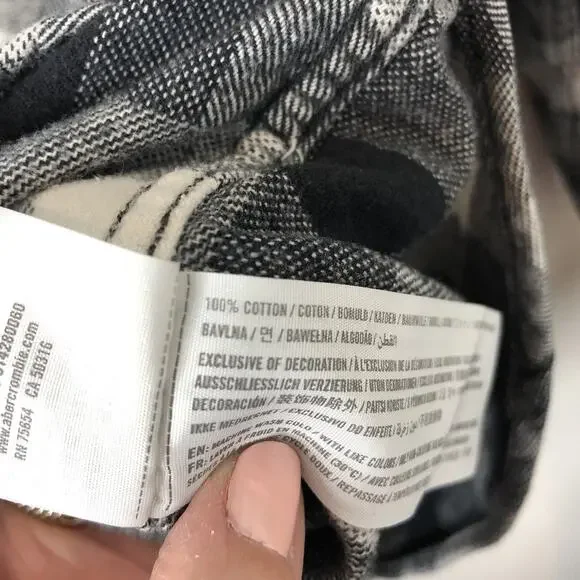 Hollister Men's Black & White Plaid Long Sleeve Flannel Button-Up Shirt Size XL - Picture 5 of 7